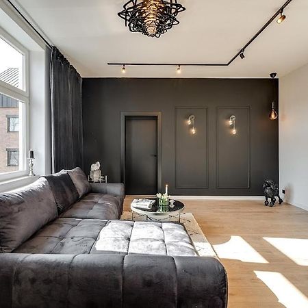 Jan III Sobieski - Luksusowy Apartament L Z Darmowym Prywatnym Parkingiem Gliwice Kültér fotó