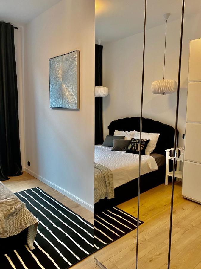 Jan III Sobieski - Luksusowy Apartament L Z Darmowym Prywatnym Parkingiem Gliwice Kültér fotó